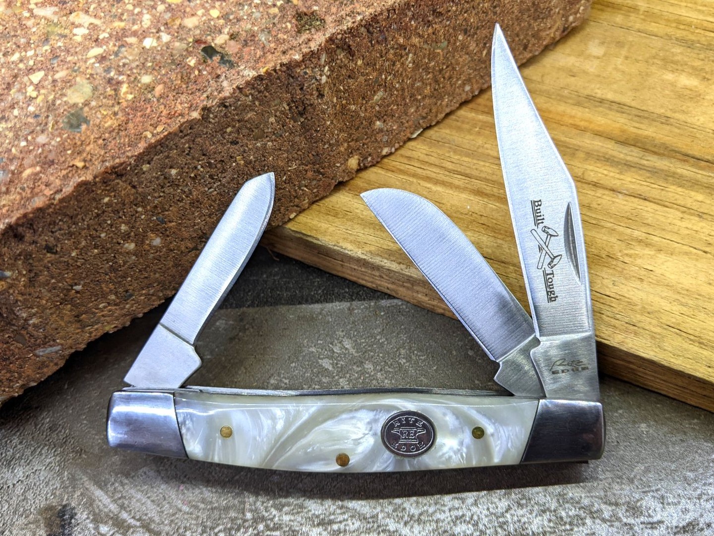 Folding Pocket Knife Abalone 4in. White Pearl 3 Blade Classic Stockman Hunter