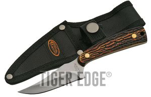 Fixed-Blade Hunting Knife 3